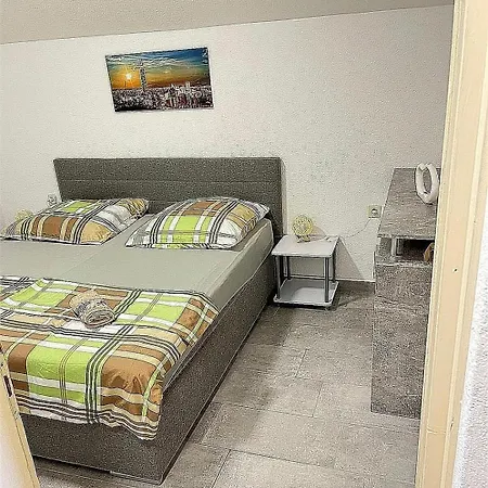 Dijana Apartment Srima