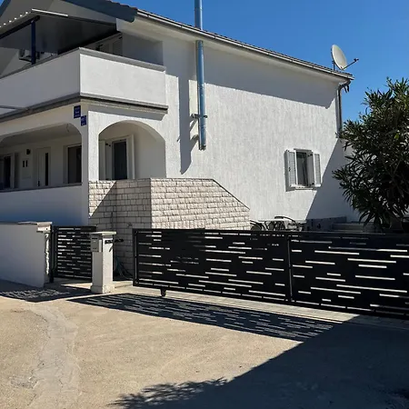 Apartman Dijana Srima