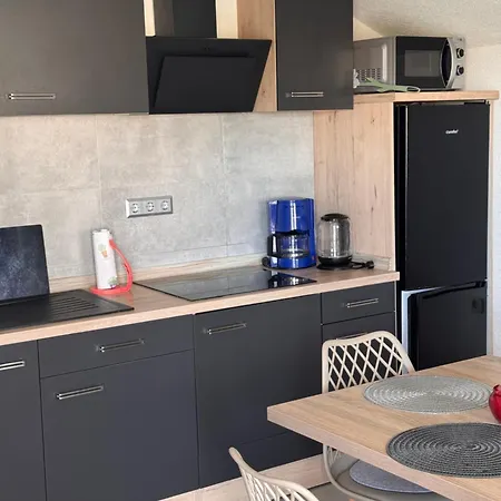 Dijana Apartman *